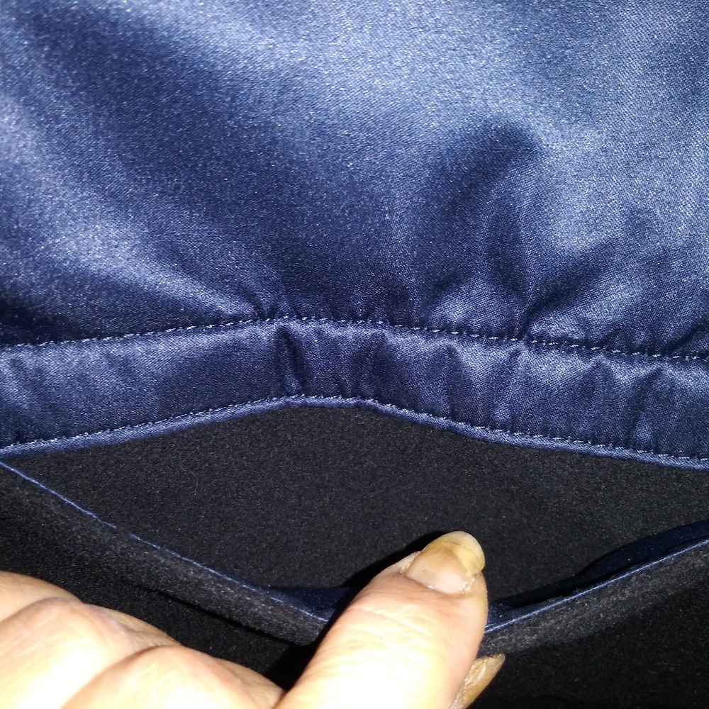 Purse - Picture 6 of 7